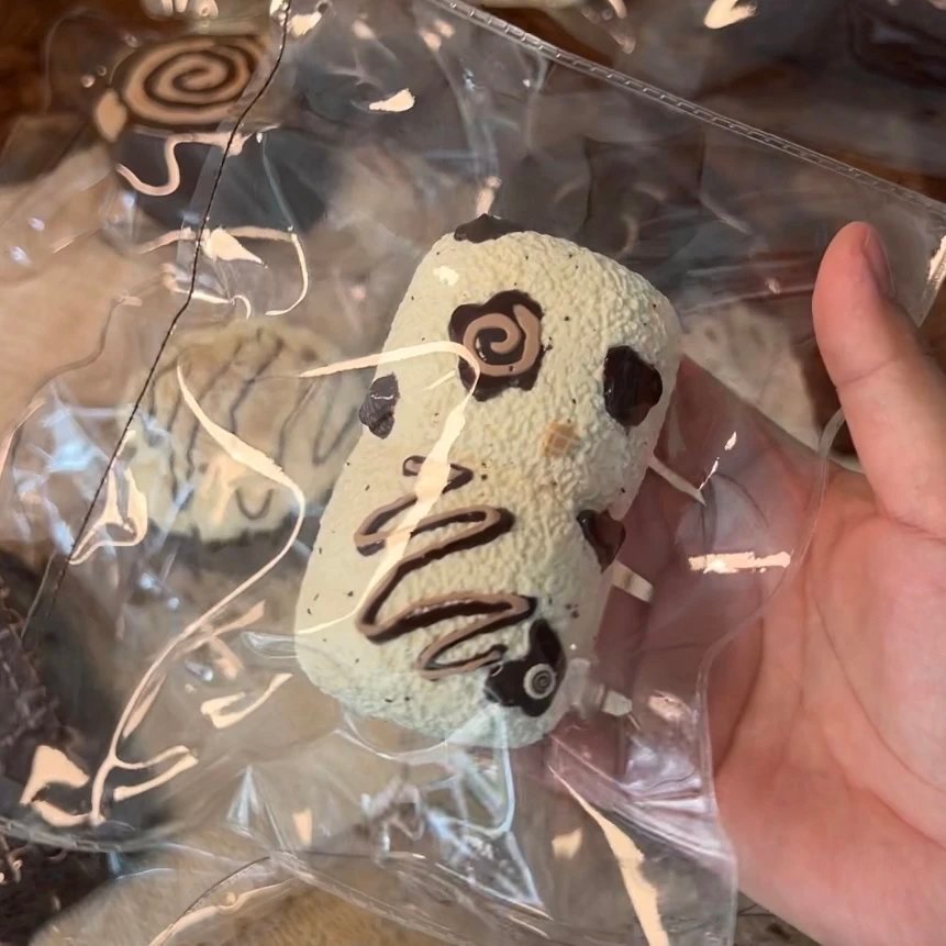 227027 Danjuan Juanbuguo White Chocolate Cake Duo (Hard Milk Candy Clay Texture Series) / 蛋卷卷不过 白巧二连蛋糕（硬奶糖触感系列）