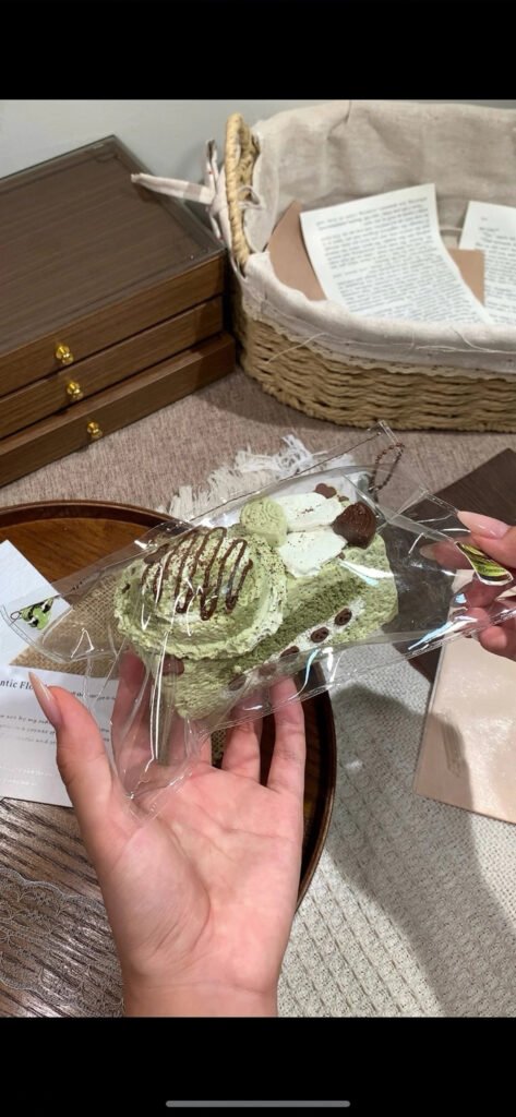 157006 Da Mianao Matcha Yogurt Bowl Long Toast / Da棉袄 抹茶酸奶碗长吐司