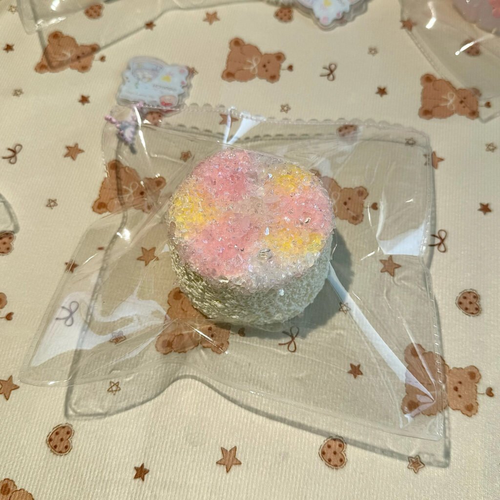 111085 DollCat Tri-Color Jam Round Toast (Dry Glutinous Clay Texture Series) / DollCat玩偶猫 圆吐司·三色果酱（干糯泥触感系列）
