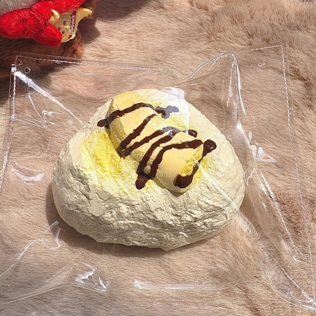 368002 Dun Shizai Banana Souffle Bun (Rich Milk Clay Texture Series) / 吨实在 香蕉雪芙包（醇厚奶触感系列）