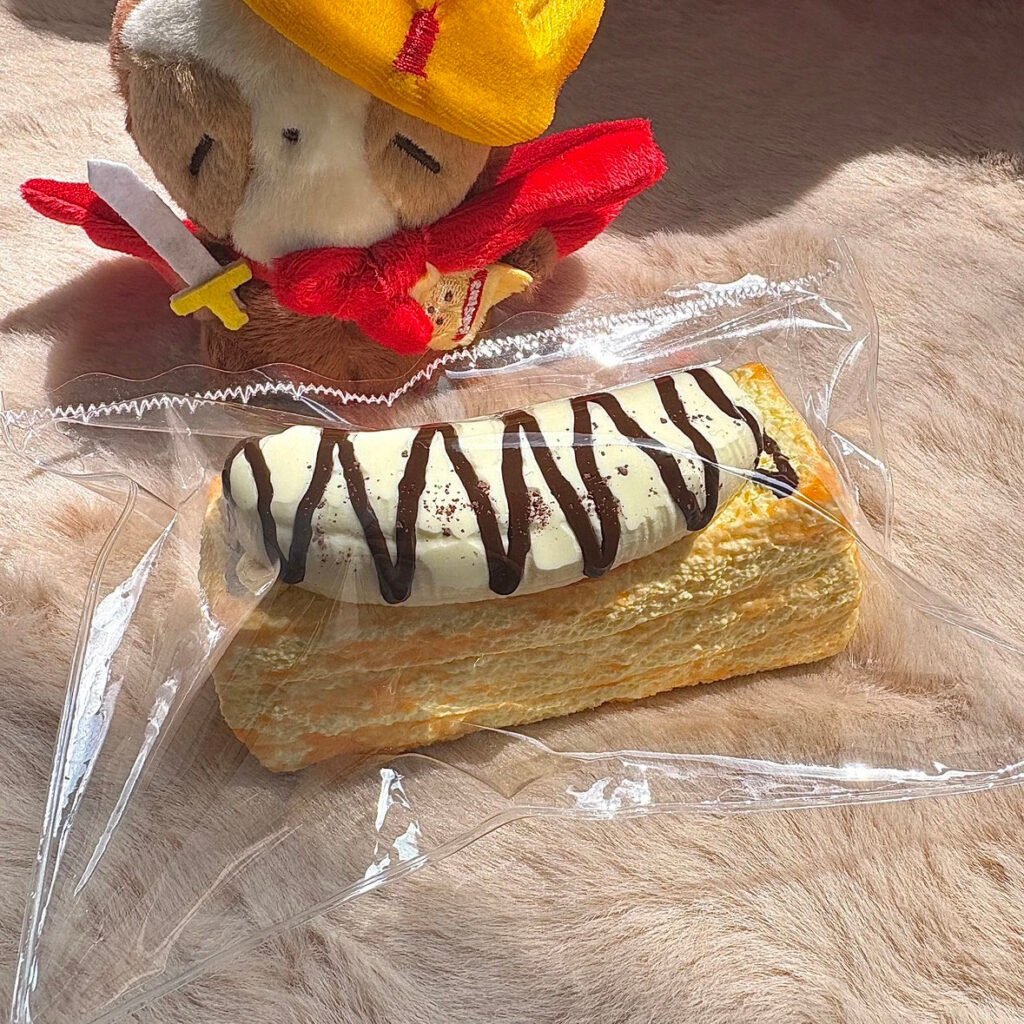 368017 Dun Shizai Banana Boat Bread (Rich Milk Clay Texture Series) / 吨实在 香蕉船面包（醇厚奶触感系列）