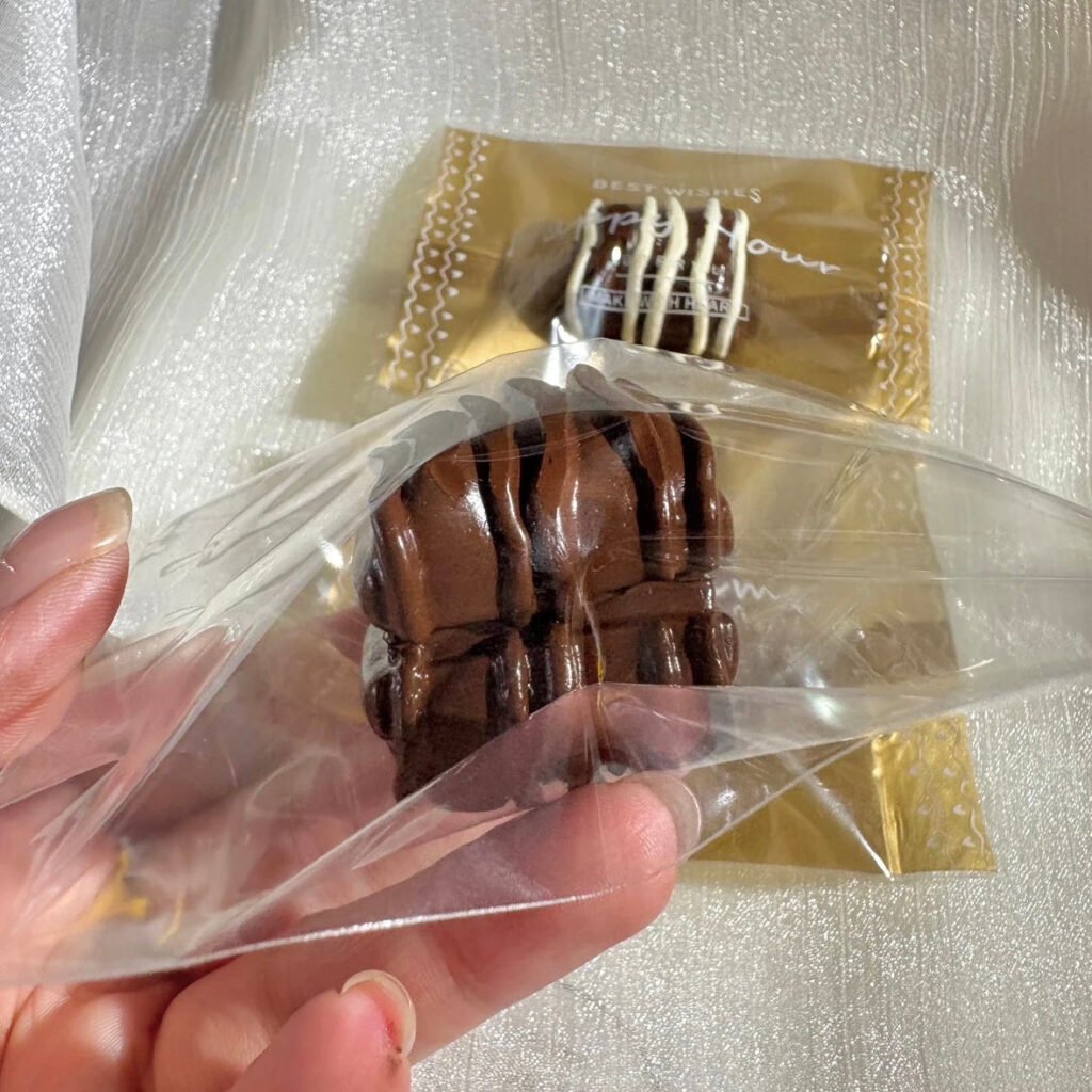 368025 Dun Shizai Stacked Chocolate Bar (Soft Cheese Clay Texture Series) / 吨实在 叠叠巧克力棒（软干酪触感系列）