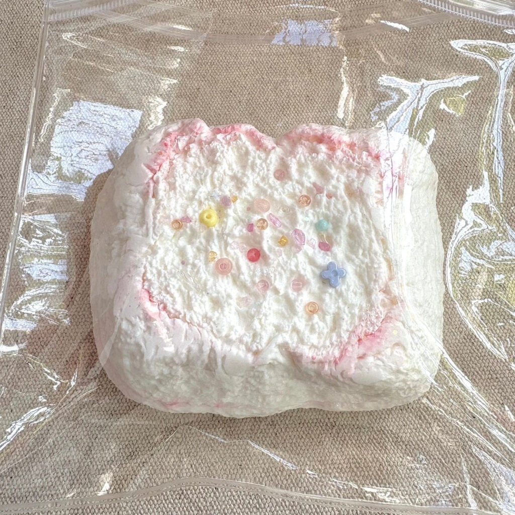 368138 Dun Shizai Pink Fluffy Toast (Rich Milk Clay Texture Series) / 吨实在 粉嘟嘟绵绵吐司（醇厚奶触感系列）