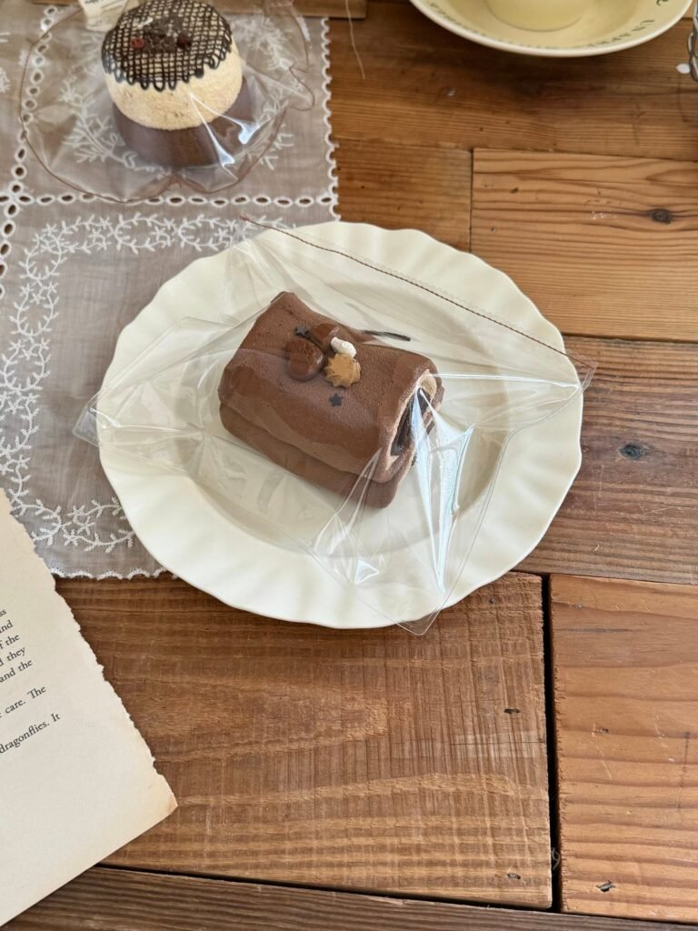 347008 Happy Hamburger Rich Chocolate Towel Roll (Soft Clay Texture Series) / 开心汉堡包 浓巧毛巾卷（软黏土触感系列）