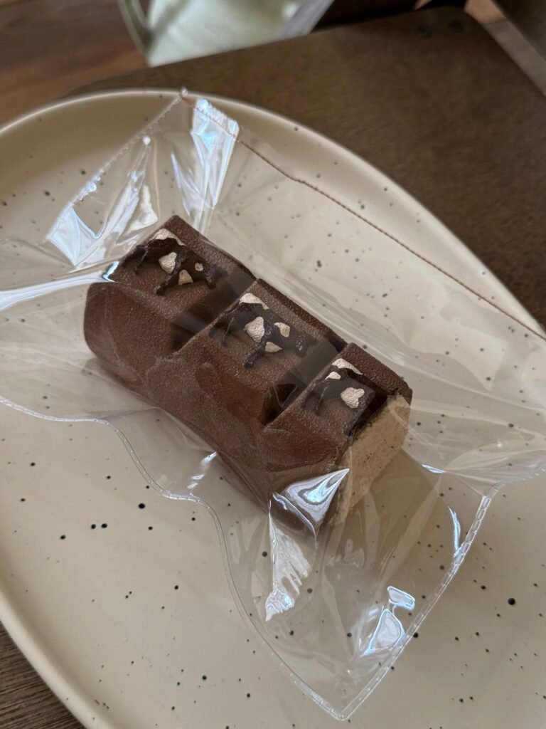 347010 Happy Hamburger Rich Chocolate Milk Bar (Soft Clay Texture Series) / 开心汉堡包 浓巧牛奶棒（软黏土触感系列）