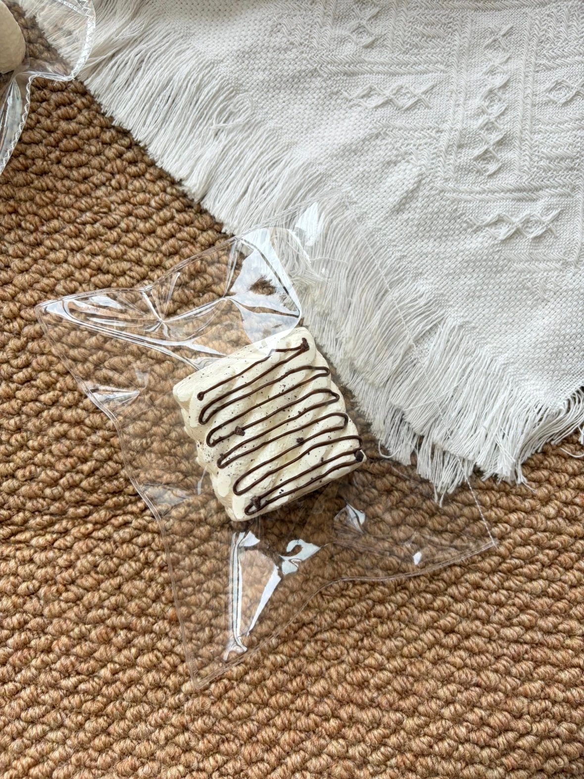 169012 Hello Xiaoxin Chocolate Marshmallow (Oven-Baked Dry Glutinous Clay Texture Series) / Hello小新 巧克力棉花糖(烤箱干糯触感系列)