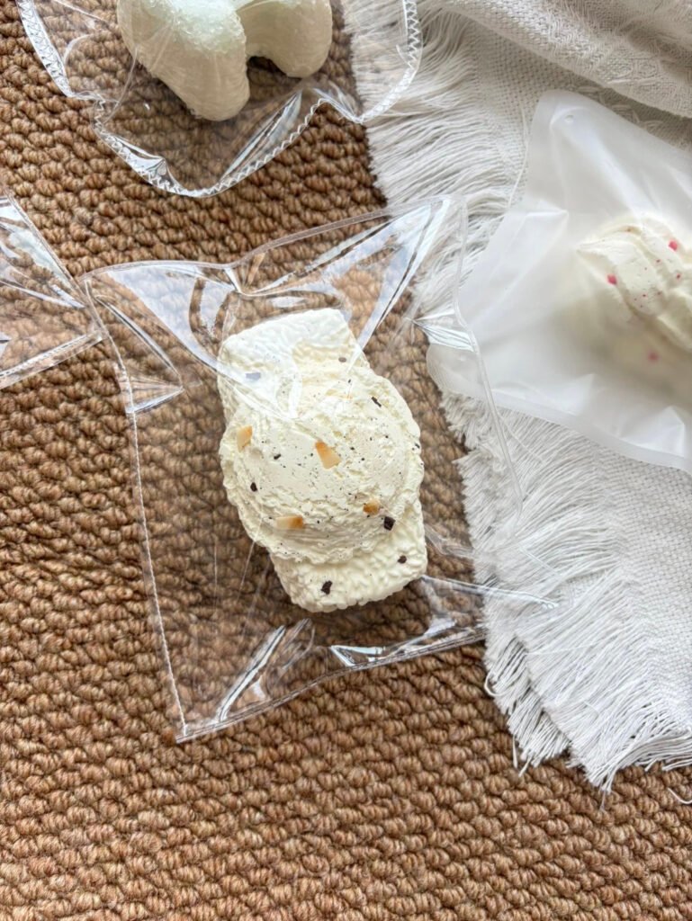 169015 Hello Xiaoxin Coconut Long Rice Ball (Oven-Baked Soft Cream Clay Texture Series) / Hello小新 椰香长饭团（烤箱绵奶油触感系列）