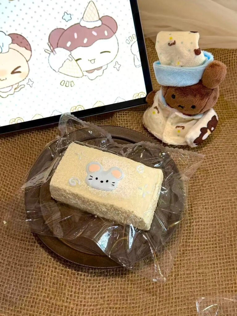 21049 Heqiqi Chilled Tasty Mouse (Soft Cream Clay Texture Series) / 禾七七 冻冻美味鼠（软奶油触感系列）