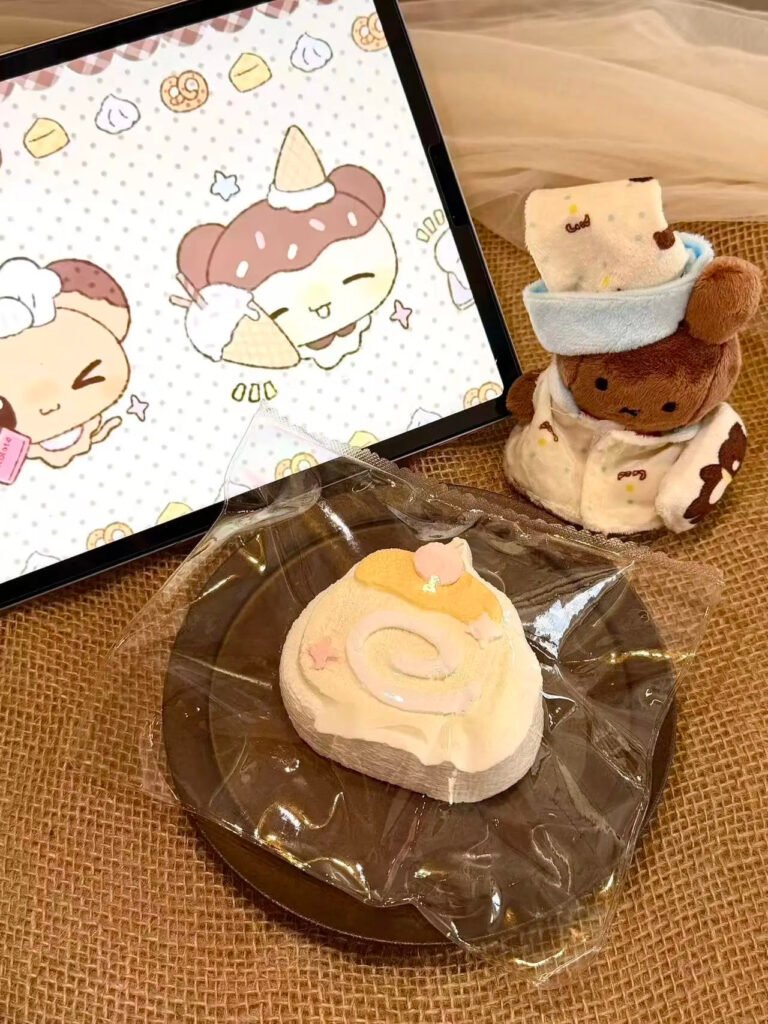 21051 Heqiqi Butter Cheese Swiss Roll (Soft Cream Clay Texture Series) / 禾七七 黄油芝士瑞士卷（软奶油触感系列）