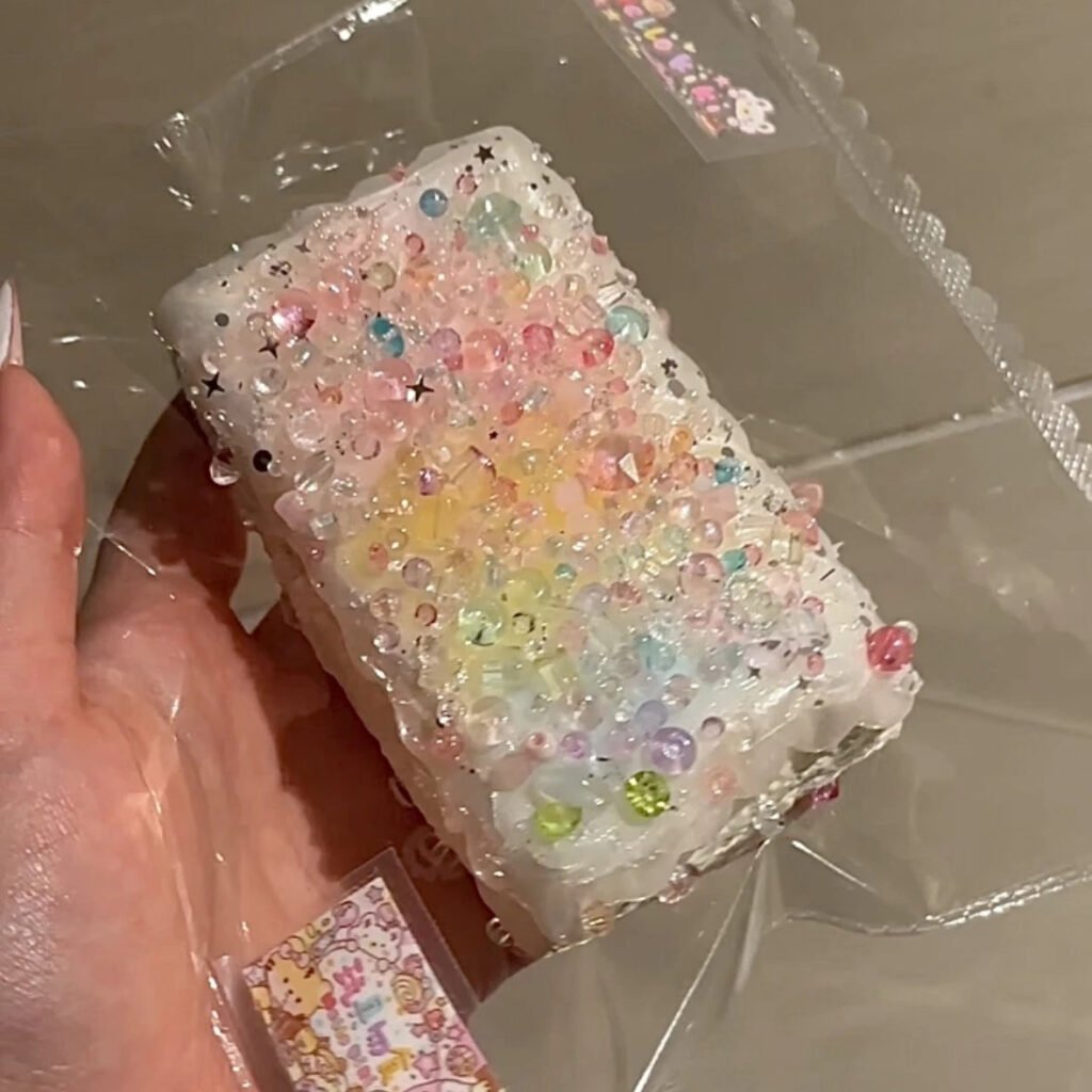 50023 HelloKiki Rainbow Latte Art (Glutinous Cream Texture Series) / hellokiki捏捏 彩虹拉花（糯奶油触感系列）