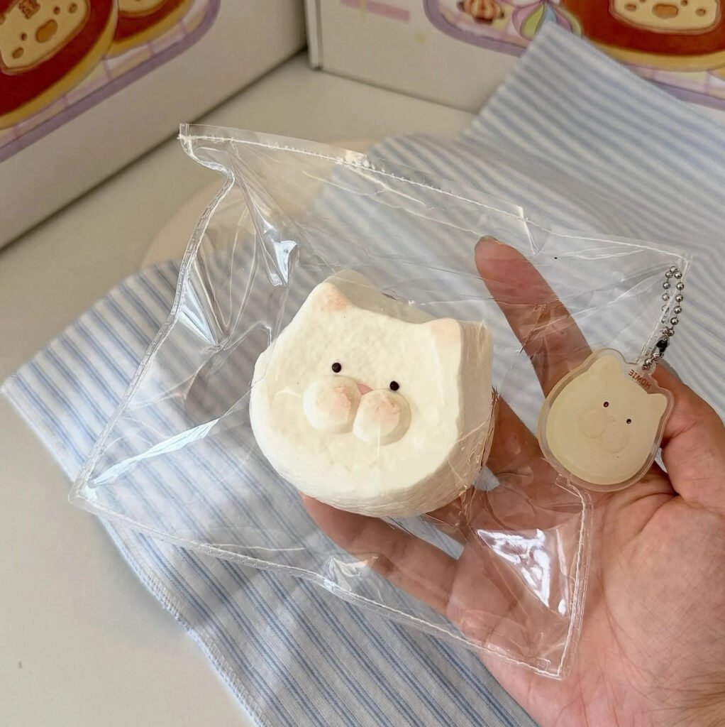 170005 Homie Studio Kitten Cake (Milk Glutinous Clay Texture Series) / 厚米捏捏事务所 小猫蛋糕(奶糯泥触感系列)