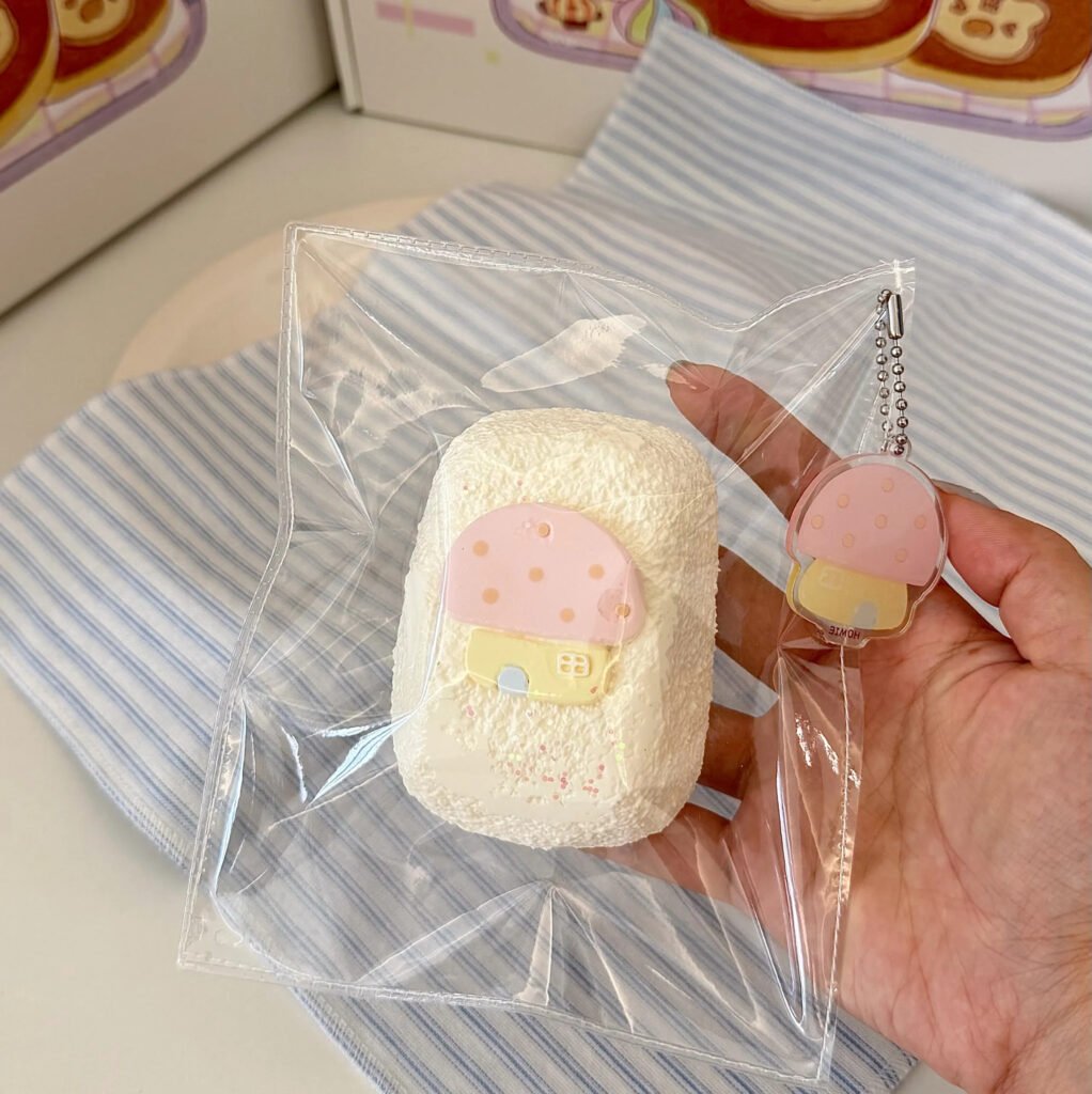 170012 Homie Studio Mushroom Senbei (Soft Cheese Clay Texture Series) / 厚米捏捏事务所 蘑菇仙贝（软干酪触感系列）