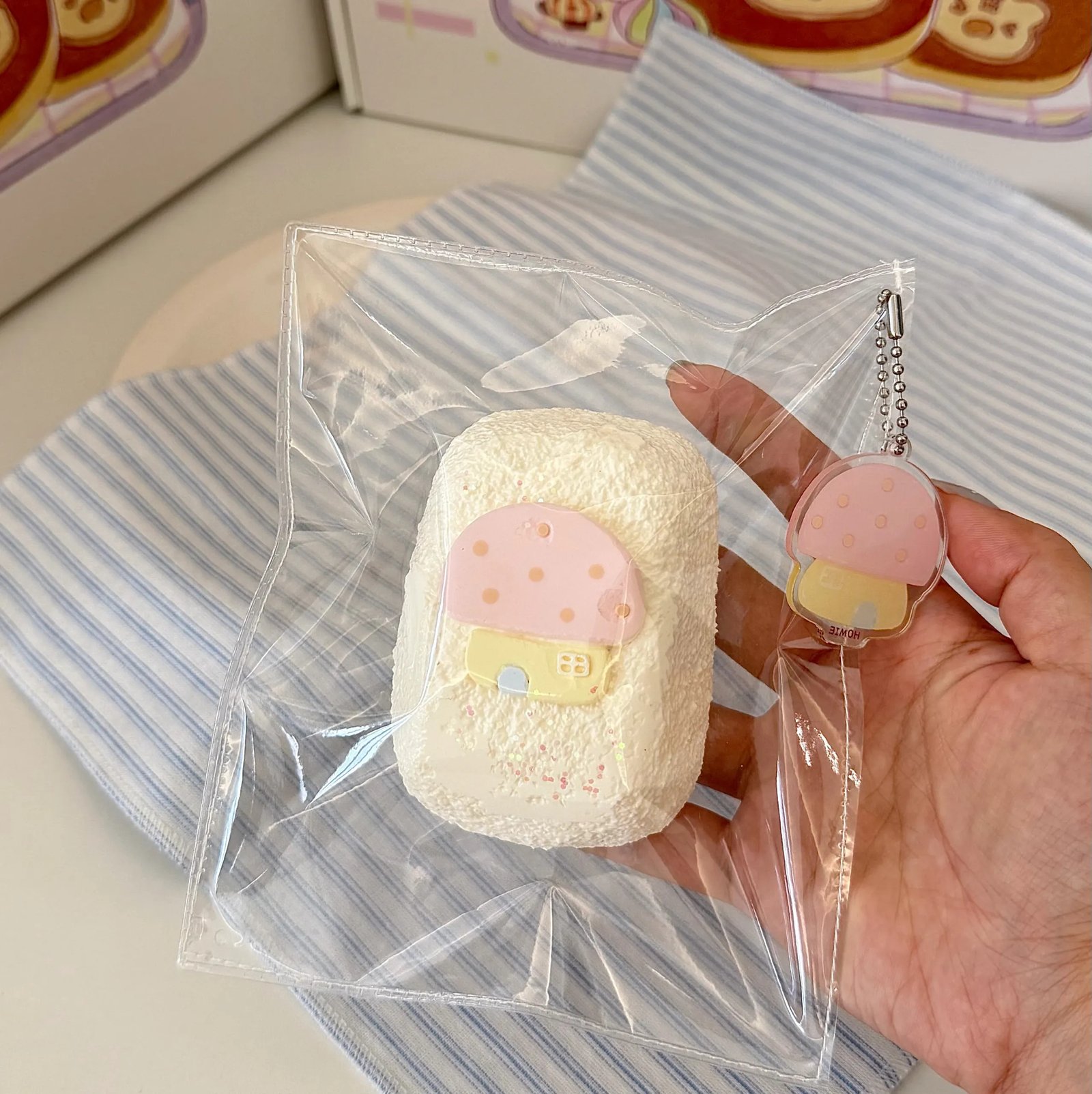 170012 Homie Studio Mushroom Senbei (Soft Cheese Clay Texture Series) / 厚米捏捏事务所 蘑菇仙贝(软干酪触感系列)