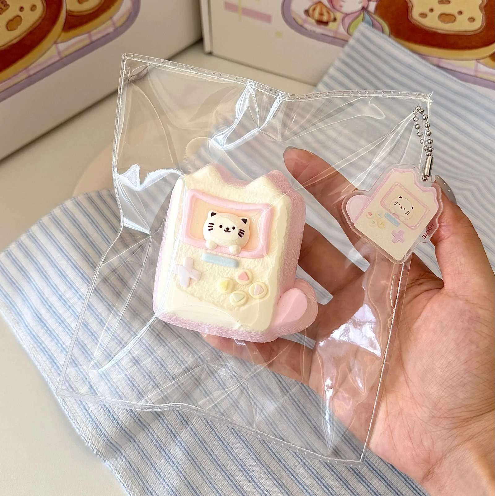 170030 Homie Studio Kitten Game Console (Soft Cheese Clay Texture Series) / 厚米捏捏事务所 小猫游戏机(软干酪触感系列)