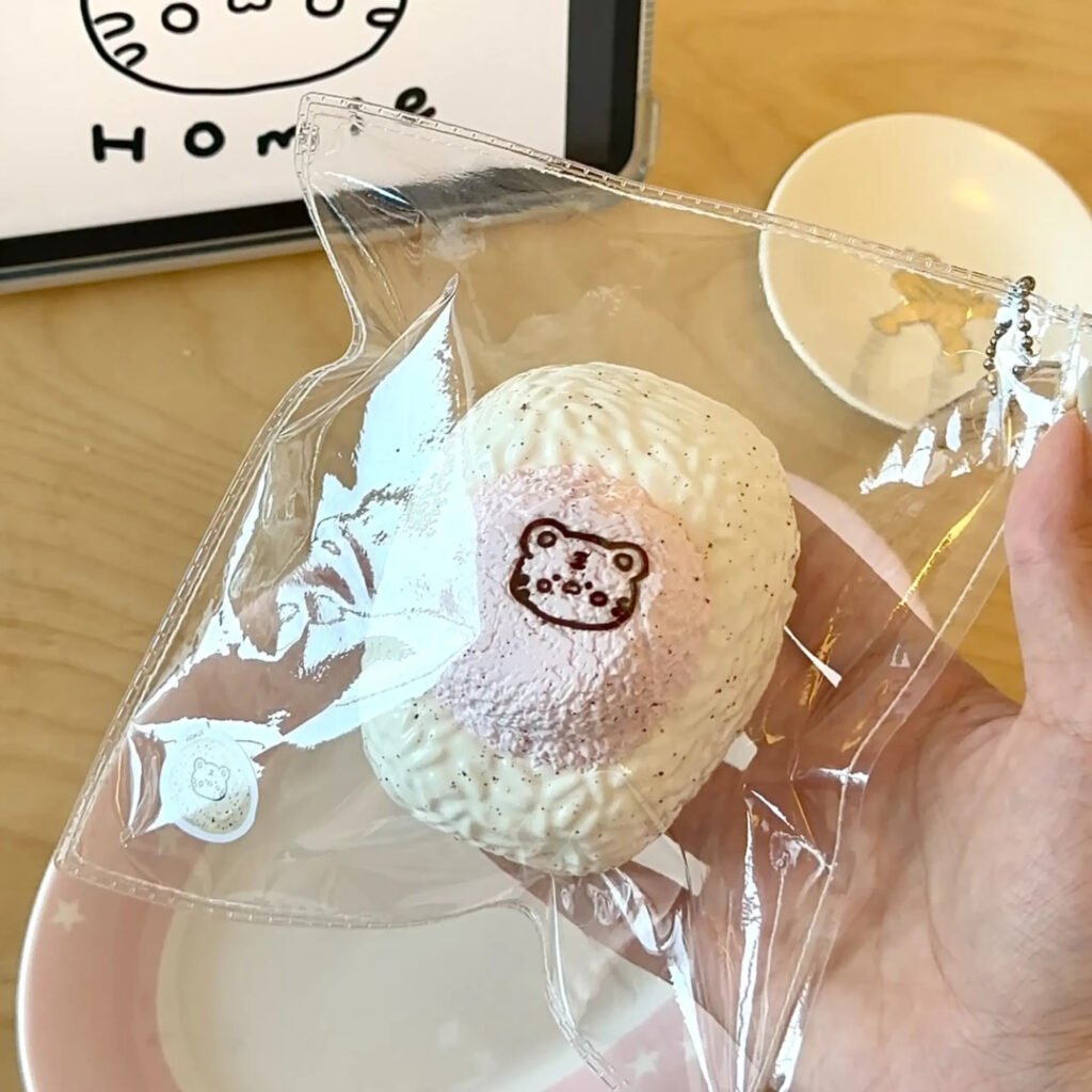 170040 Homie Studio Strawberry Ice Cream Onigiri (Rich Yogurt Clay Texture Series) / 厚米捏捏事务所 ストロベリーアイスクリームおにぎり (濃厚ヨーグルトクレイ触感シリーズ)