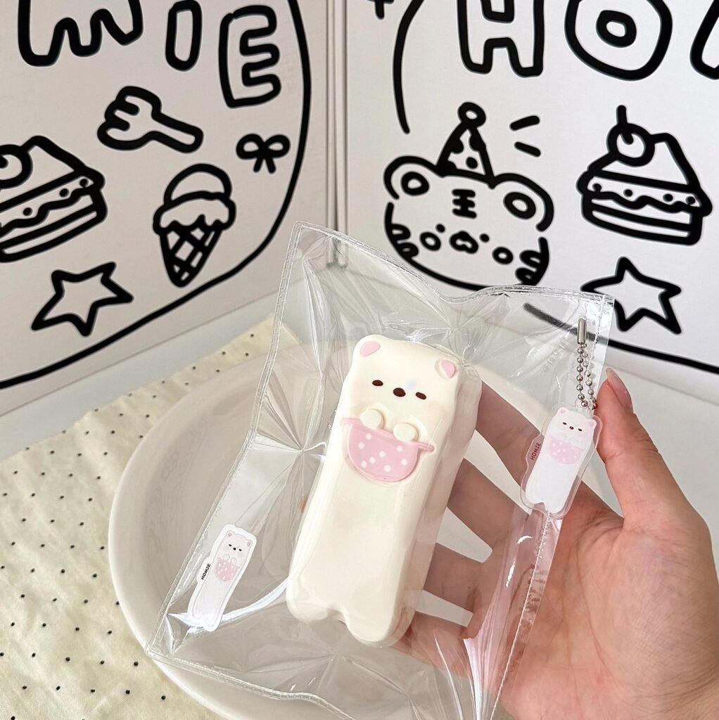 170052 Homie Studio Sniffly Bear Bib Bar (Soft Cheese Clay Texture Series) / 厚米捏捏事务所 鼻涕熊兜兜条(软干酪触感系列)