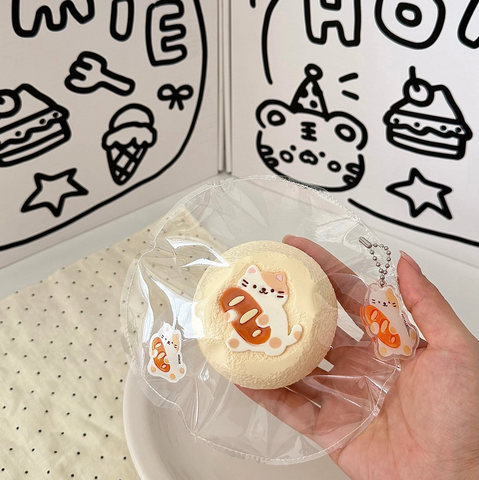 170056 Homie Studio Baguette Kitten Round Toast (Soft Cheese Clay Texture Series) / 厚米捏捏事务所 法棍小猫圆吐司(软干酪触感系列)