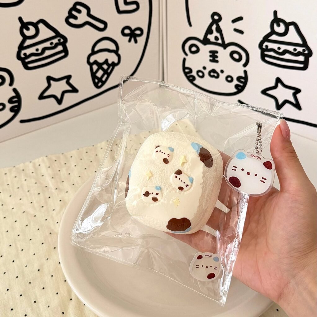 170059 Homie Studio Cow-Pattern Calico Cat Toast (Soft Cheese Clay Texture Series) / 厚米捏捏事务所 奶牛三花猫吐司（软干酪触感系列）