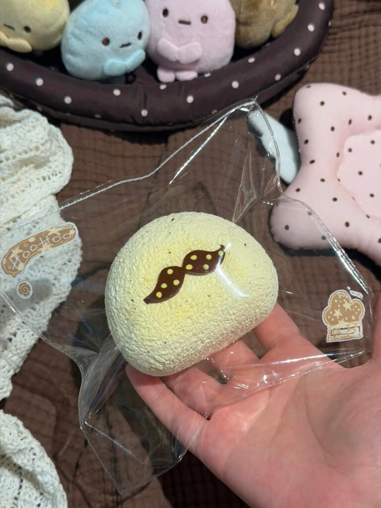 66014 HooHoo Squishy Mustache Hug Roll (Fast Rebound Texture Series) / HooHoo捏 小胡子抱抱卷（快回弹触感系列）