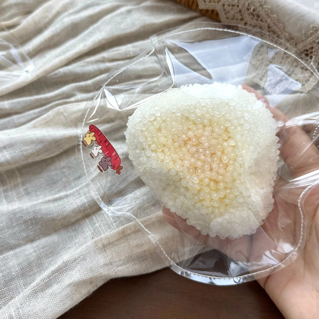 136010 Huluobai Nienie Rice Grain Snow Puff (Cheese Clay 2.0 Texture Series) / 胡萝摆捏 米粒雪芙包(乳酪泥2.0触感系列)