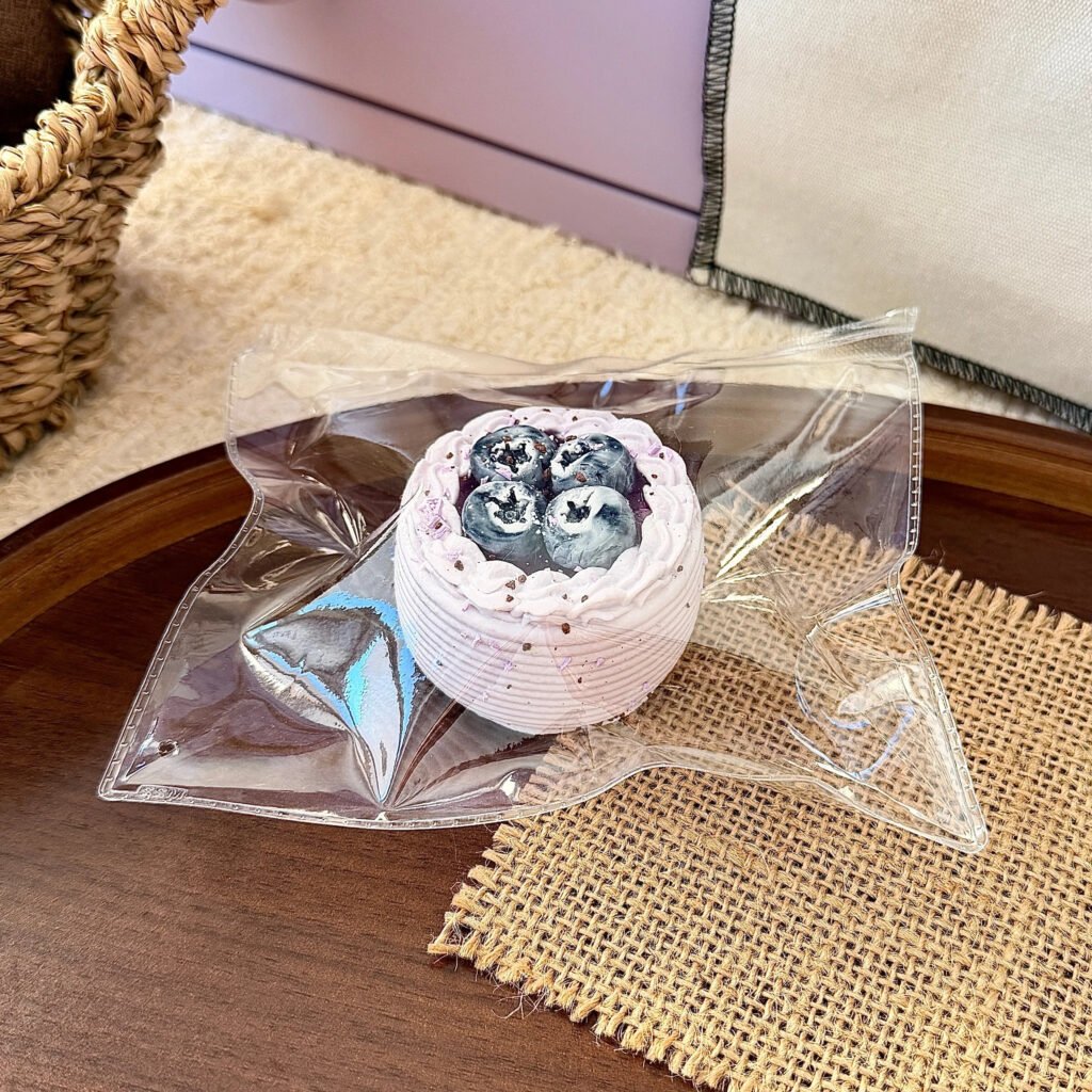 108070 Iced Americano Blueberry Mini Cake (Moldable Clay Texture Series) / 炫一杯冰美式 蓝莓小蛋糕正价款(可塑泥触感系列)