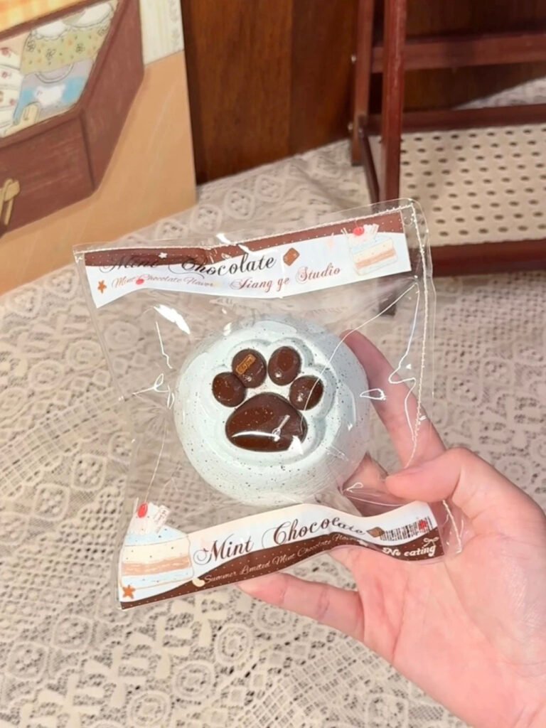 156003 Jiangge Nienie Shop Mint Chocolate Cat Paw Pudding / 江舸捏捏Shop 薄巧猫爪布丁