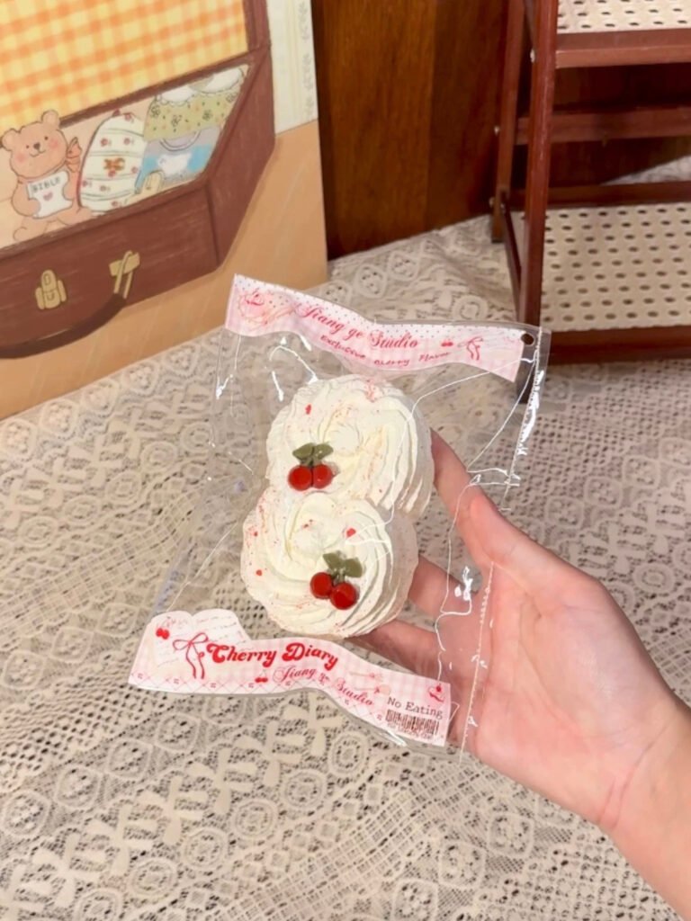 156012 Jiangge Nienie Shop Cherry Double Cookie / 江舸捏捏Shop 樱桃二连曲奇