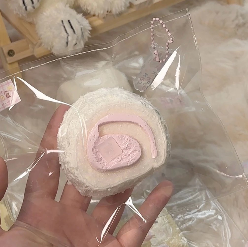 100028 Kakaco Crispy Swiss Roll (Thick Cream Clay Texture Series) / 烤肉酱kakaco 脆皮瑞士卷（厚奶油烤箱泥触感系列）