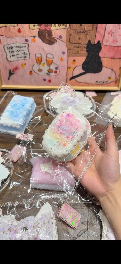 51041 Kengkeng Studio Rainbow Latte Art Senbei (Milk Cake Clay Texture Series) / kengkengstudio 彩虹色拉花仙贝（奶糕泥触感系列）