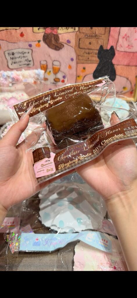 51059 Kengkeng Studio Berry Chocolate Towel Roll (Soft Cheese Clay Texture Series) / kengkengstudio 莓巧毛巾卷（软酪泥触感系列）