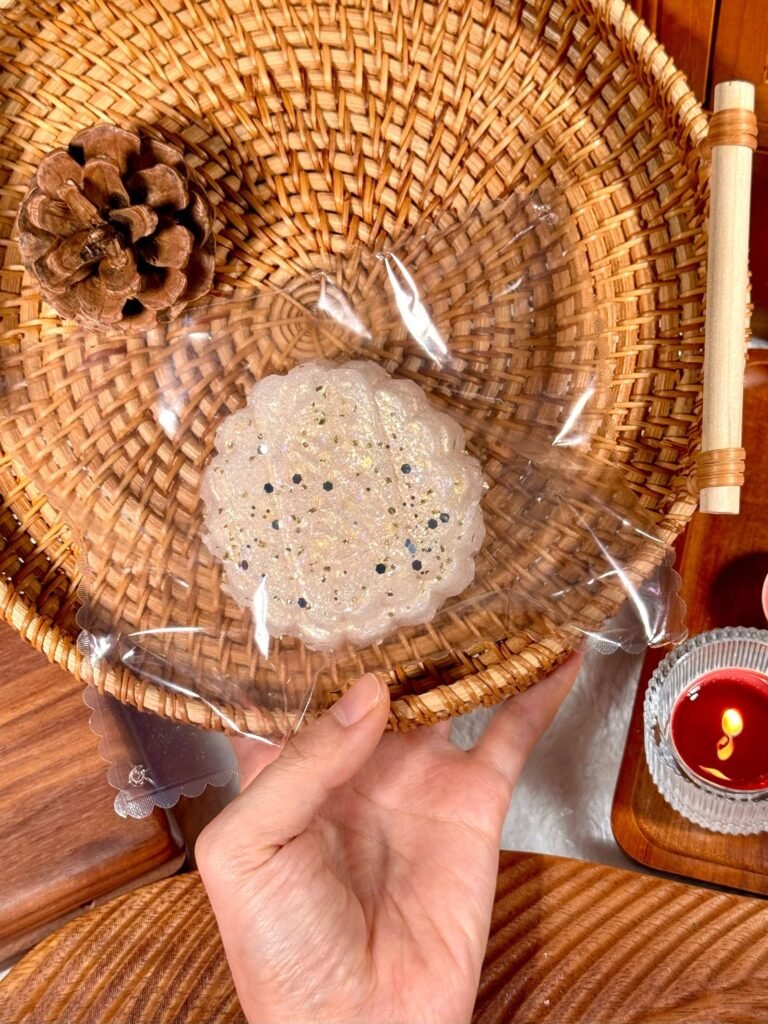376011 KIRARA Golden Large Mooncake (Cotton Milk Cake Texture Series) / 克拉拉&KIRARA 黄金大月饼（棉奶糕触感系列）