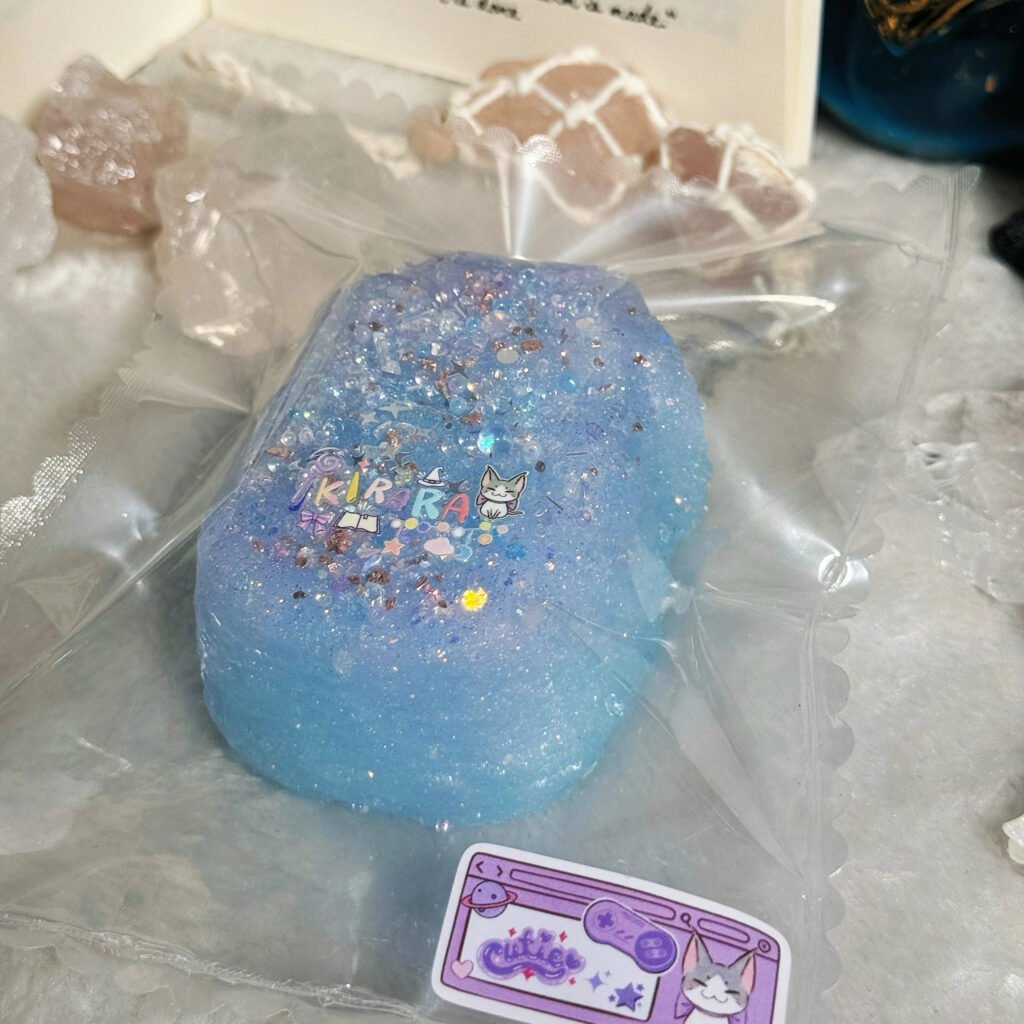 376015 KIRARA Hydrangea Fluffy Cat Paw (Cotton Cream Clay Texture Series) / 克拉拉&KIRARA 无尽夏毛绒猫爪（棉触感系列）