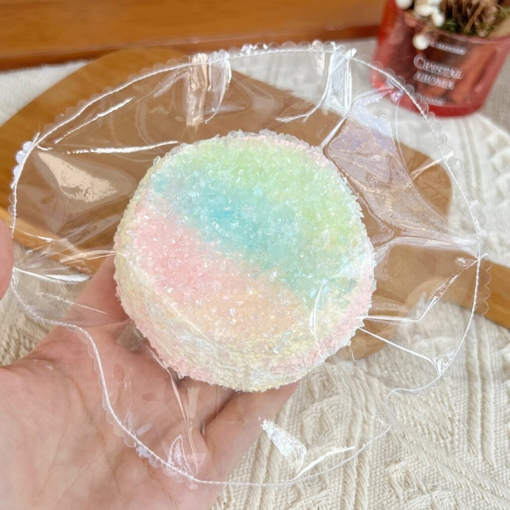 89093 Kaka Jiang Squishy Rainbow Round Toast (Light Cream Clay Texture Series) / 咔咔酱捏捏 彩虹圆吐司(轻奶油触感系列)
