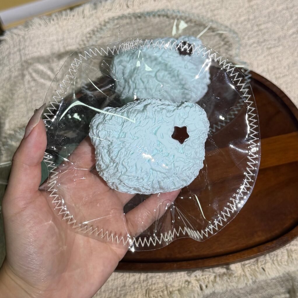 357012 Kaola Nienie Small Plush Bear Head (Dry Glutinous Clay Texture Series) / 考拉捏捏 小号毛绒熊头（干糯泥触感系列）