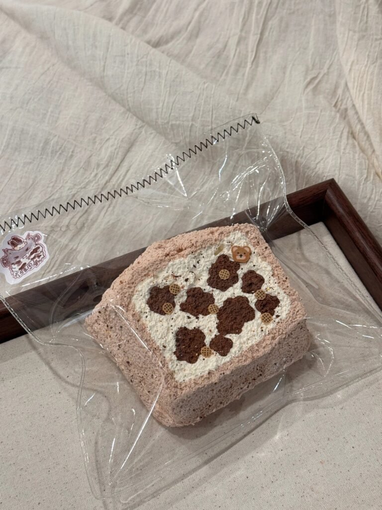 99013 Lady Deng Original Cow Double-Layer Large Toast (Dry Cream Texture Series) / Lady Deng オリジナル牛二層ラージトースト（ドライクリーム触感シリーズ）