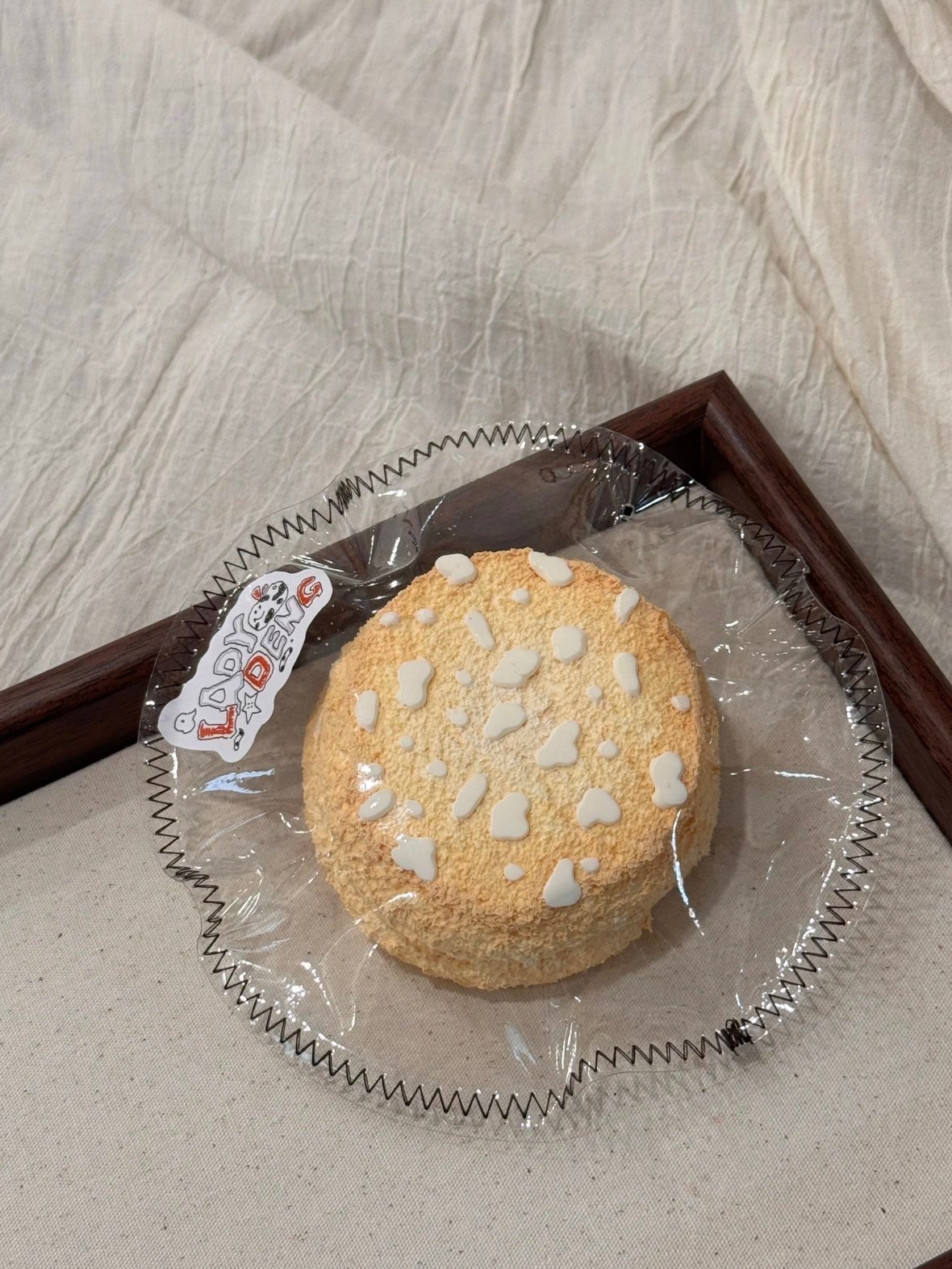 99014 Lady Deng Snow Cake Double-Layer Round Toast (Dry Cream Texture Series) / Lady Deng スノーケーキ二層丸トースト(ドライクリーム触感シリーズ)