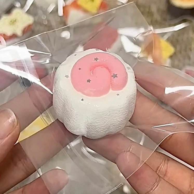 394001 Leezi & Stella Mini Fish Cake (Soft Cream Texture Series) / 栗子栗子星 小鱼板（绵奶油触感系列）
