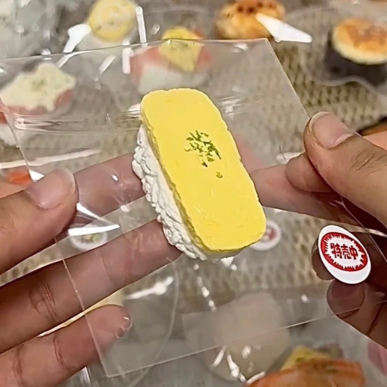 394009 Leezi & Stella Tamagoyaki Sushi (Soft Cream Texture Series) / 栗子栗子星 玉子烧寿司（绵奶油触感系列）