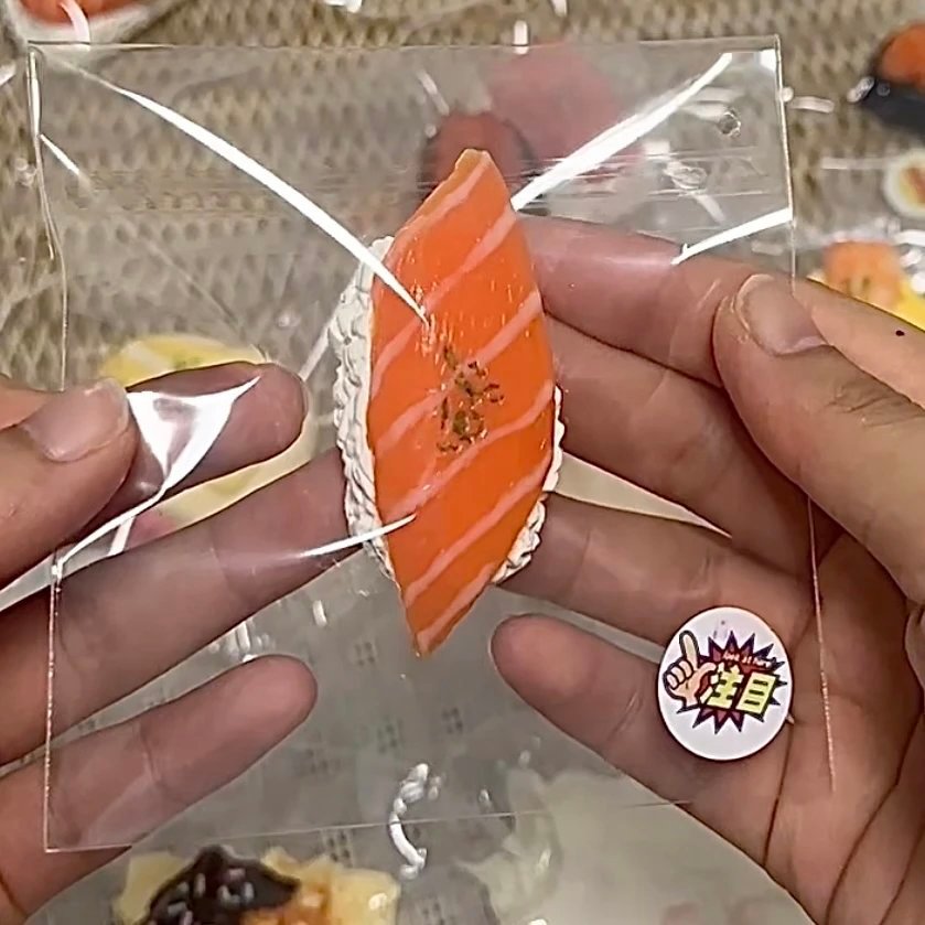 394010 Leezi & Stella Salmon Sushi (Soft Cream Texture Series) / 栗子栗子星 三文鱼寿司（绵奶油触感系列）