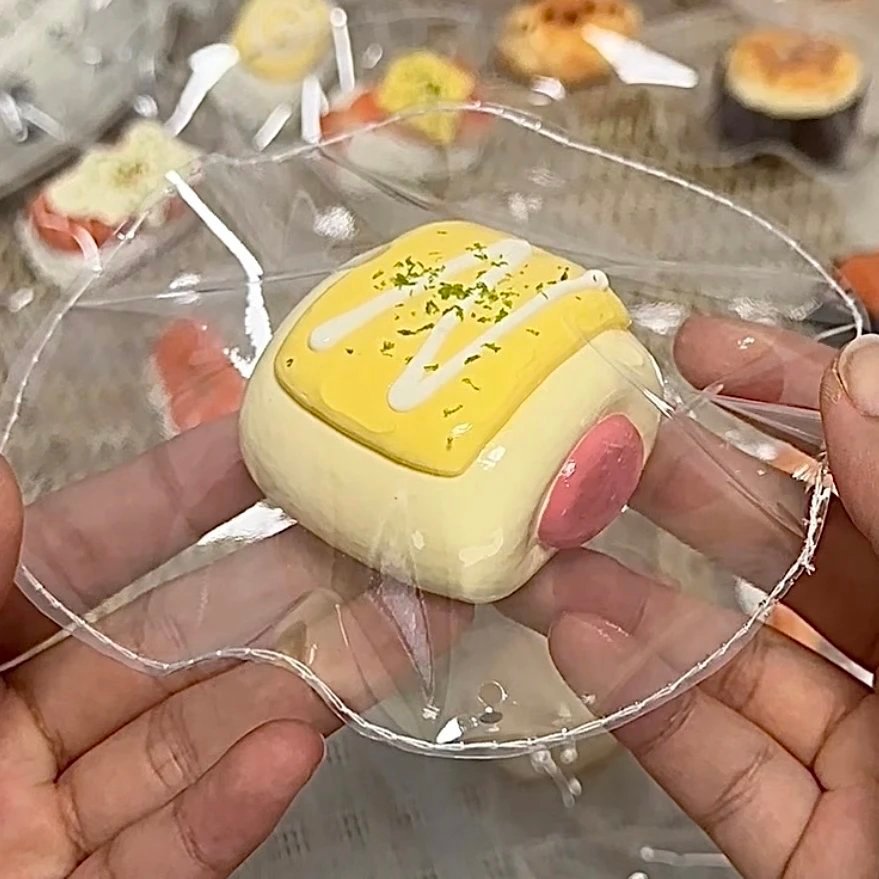 394017 Leezi & Stella Cheese Sausage Bun (Frozen Cheese Texture Series) / 栗子栗子星 芝士肠仔包(冻奶酪触感系列)