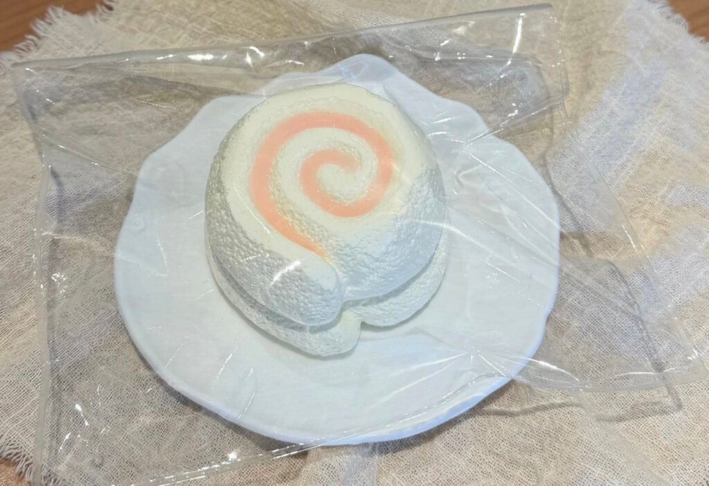 265026 Libra Nie Nie Double Swirl Roll (Sweet Potato Clay Texture Series) / 天秤座捏捏 双层卷卷（红薯泥触感系列）