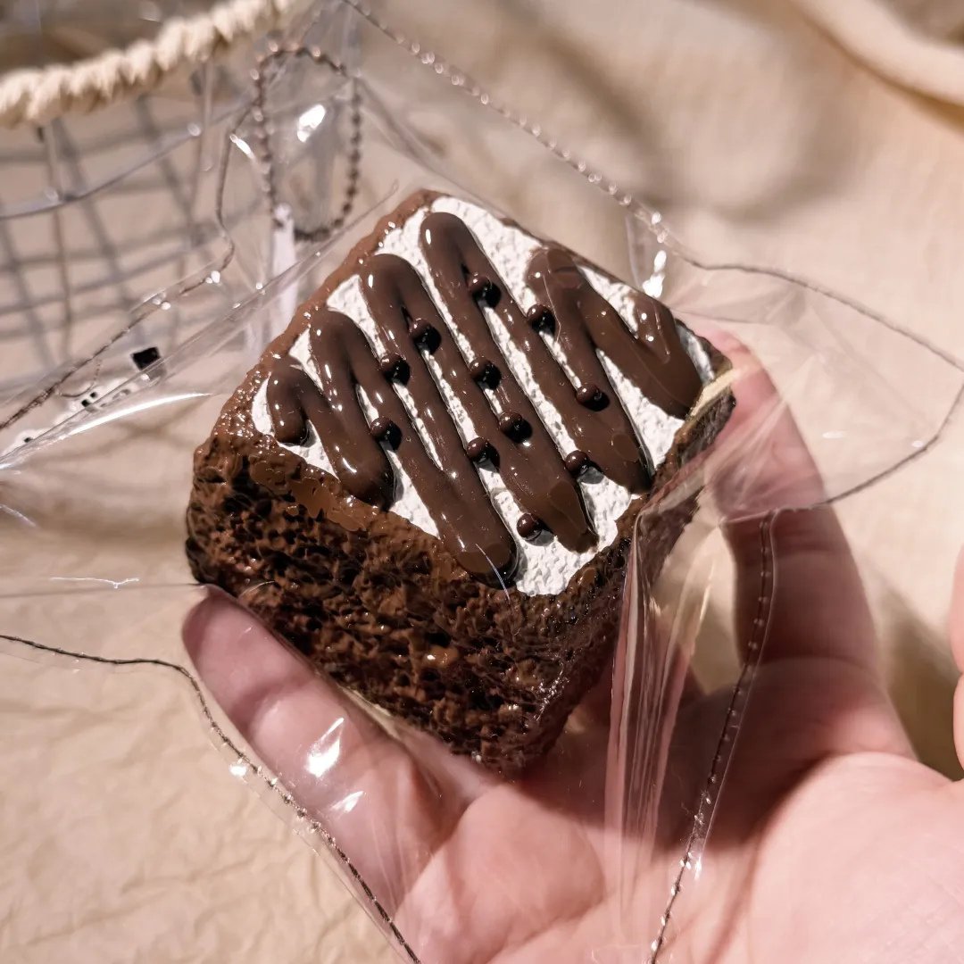 399006 Luwei Nienie Rich Chocolate Square Cake (Dry Cream Texture Series) / 芦苇捏捏的店 浓巧方糕(干奶油触感系列)