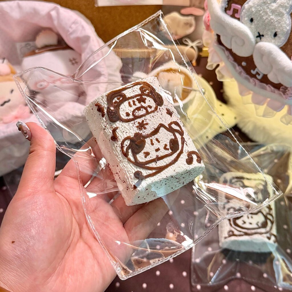 150012 LyingLamb Headphone Era Marshmallow (Sticky Clay Texture Series) / 躺躺小羊 耳机时代棉花糖(黏糊泥触感系列)