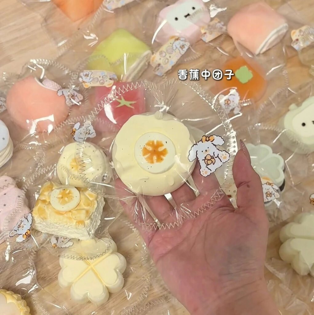 47045 Mango Banana Medium Dango (Dry Resistance Clay Texture Series) / 芒狗狗 香蕉中团子(干阻泥触感系列)