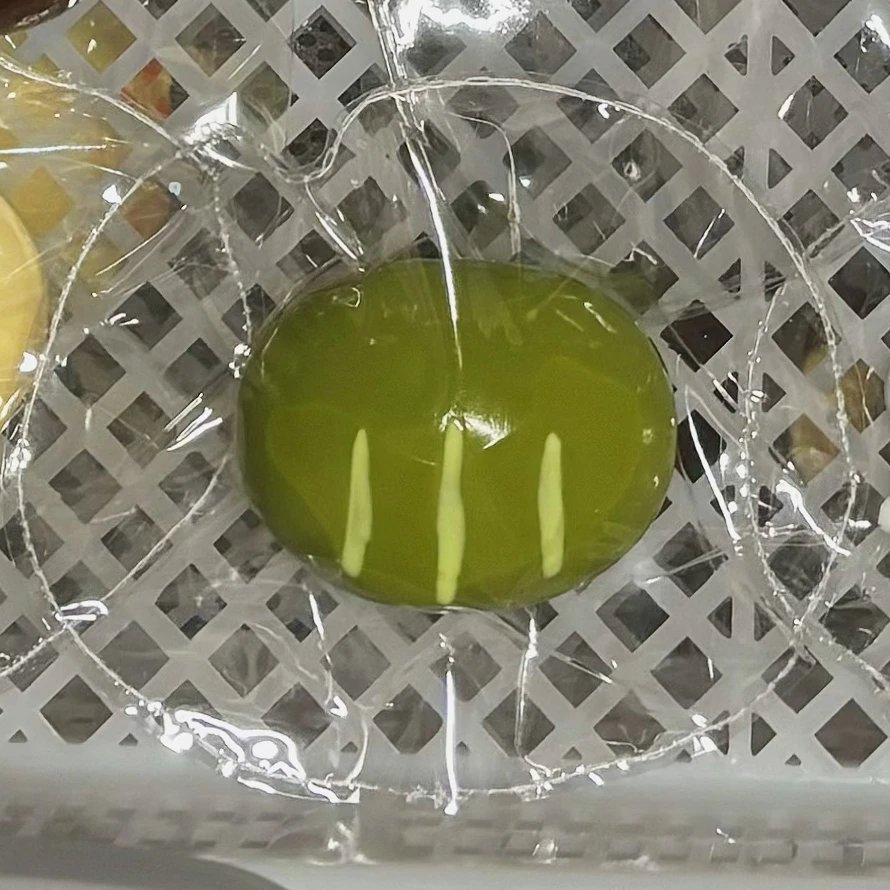 410006 Mantou Squishy Longjing Tea Mini Bread - Cosmetic Defect (Soft Texture Series) / 馒头捏 龙井小面包（外观瑕疵）（软触感系列）