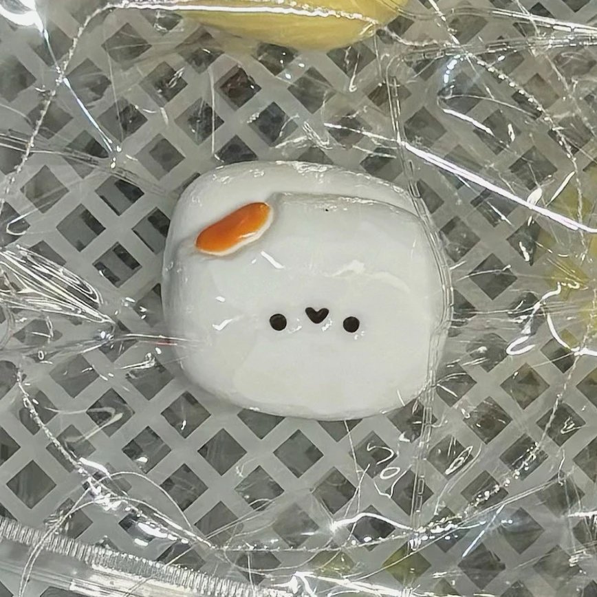 410010 Mantou Squishy Pouting Mango Mochi - Cosmetic Defect (Soft Texture Series) / 馒头捏 撅嘴芒果糯米糍（外观瑕疵）（软触感系列）