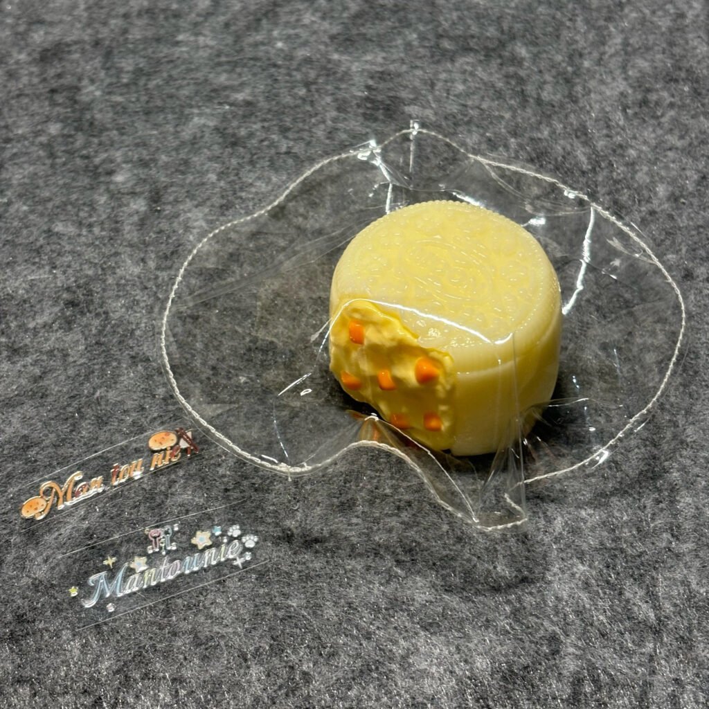 410036 Mantou Squishy Mango Snow Skin Mooncake (Soft Cheese Clay Texture Series) / 馒头捏 芒果冰皮月饼（软干酪触感系列）