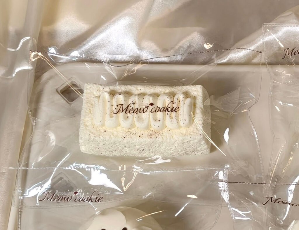 379011 Meow Cookie Cream Long Toast (Cotton Milk Texture Series) / 猫猫头Cookie捏 奶油长吐司（绵乳泥触感系列）