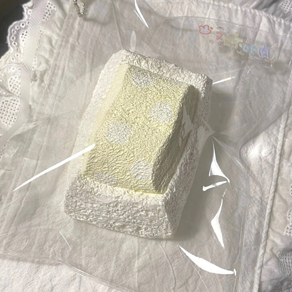 363005 Miao Xiao Wang Polka Dot Marshmallow Short Toast (Baked Cream Clay Texture Series) / 喵小汪 波点棉花糖短吐司（奶油泥烤箱版触感系列）