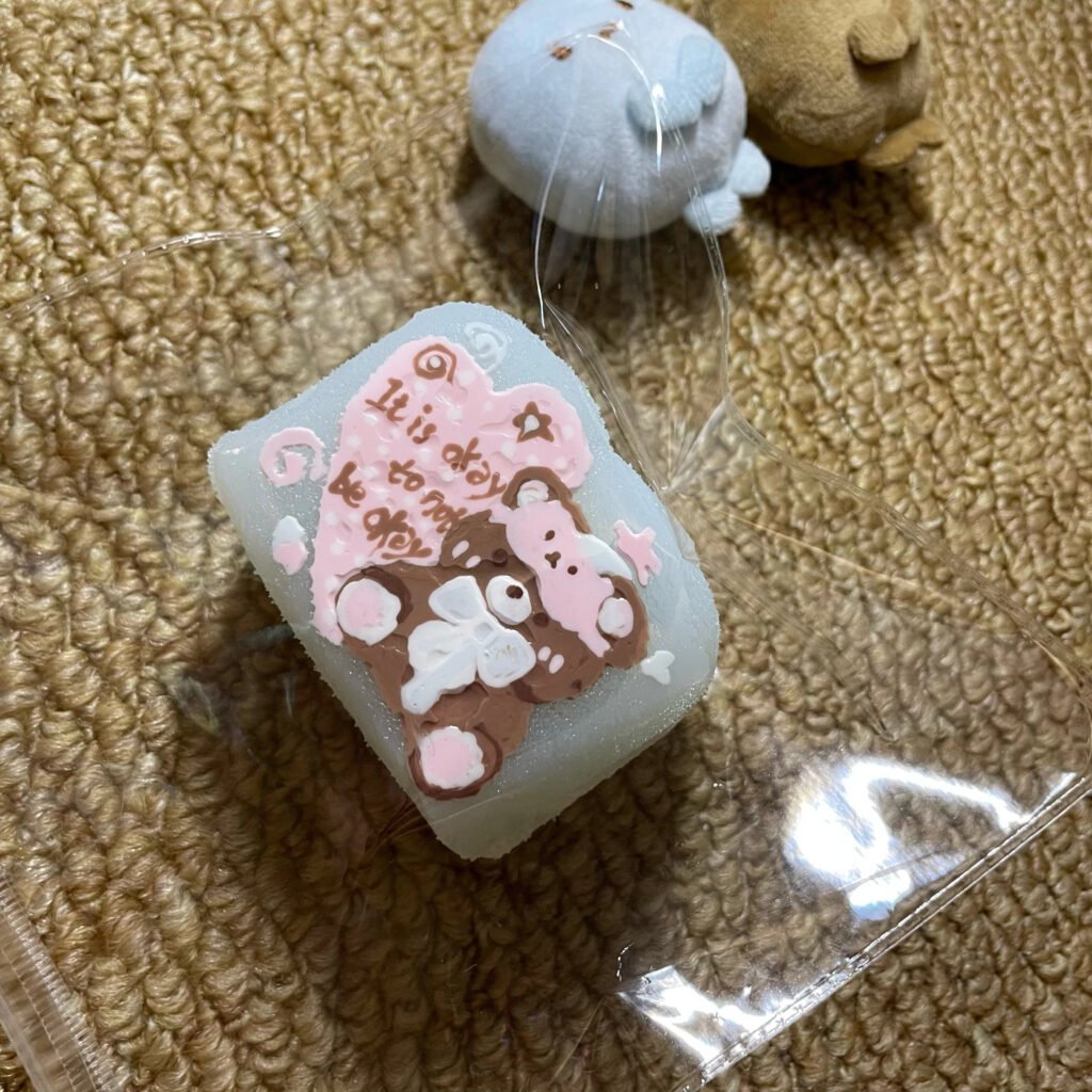 375008 Mintrain Hand-Painted Bear Toast (Sweet Potato Clay Texture Series) / 薄荷雨Mintrain 手绘熊之吐司(红薯泥触感系列)